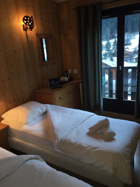 Hotel Les Combelles Chatel Luaran gambar