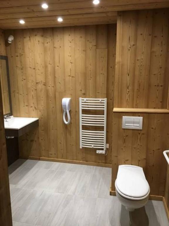 Hotel Les Combelles Chatel Luaran gambar