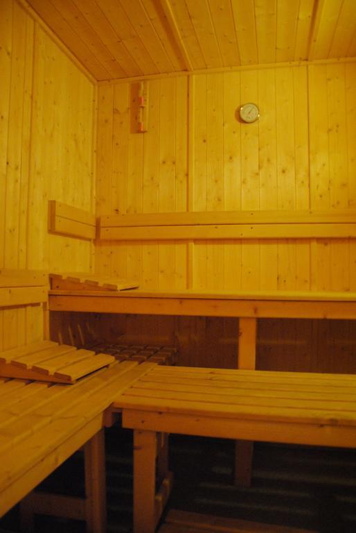 Hotel Les Combelles Chatel Luaran gambar