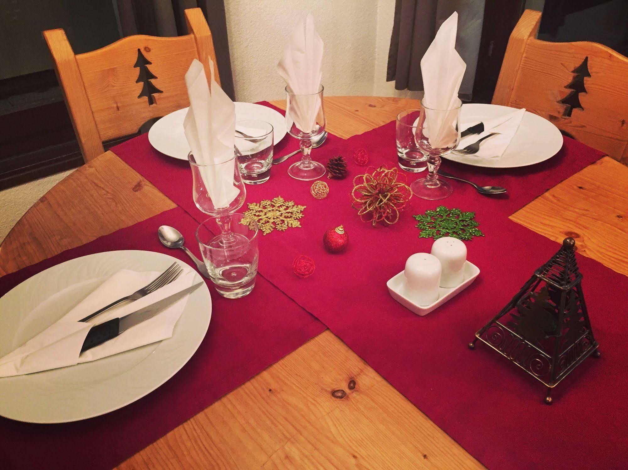 Hotel Les Combelles Chatel Luaran gambar