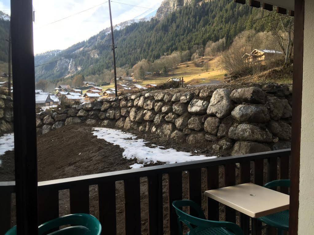 Hotel Les Combelles Chatel Luaran gambar